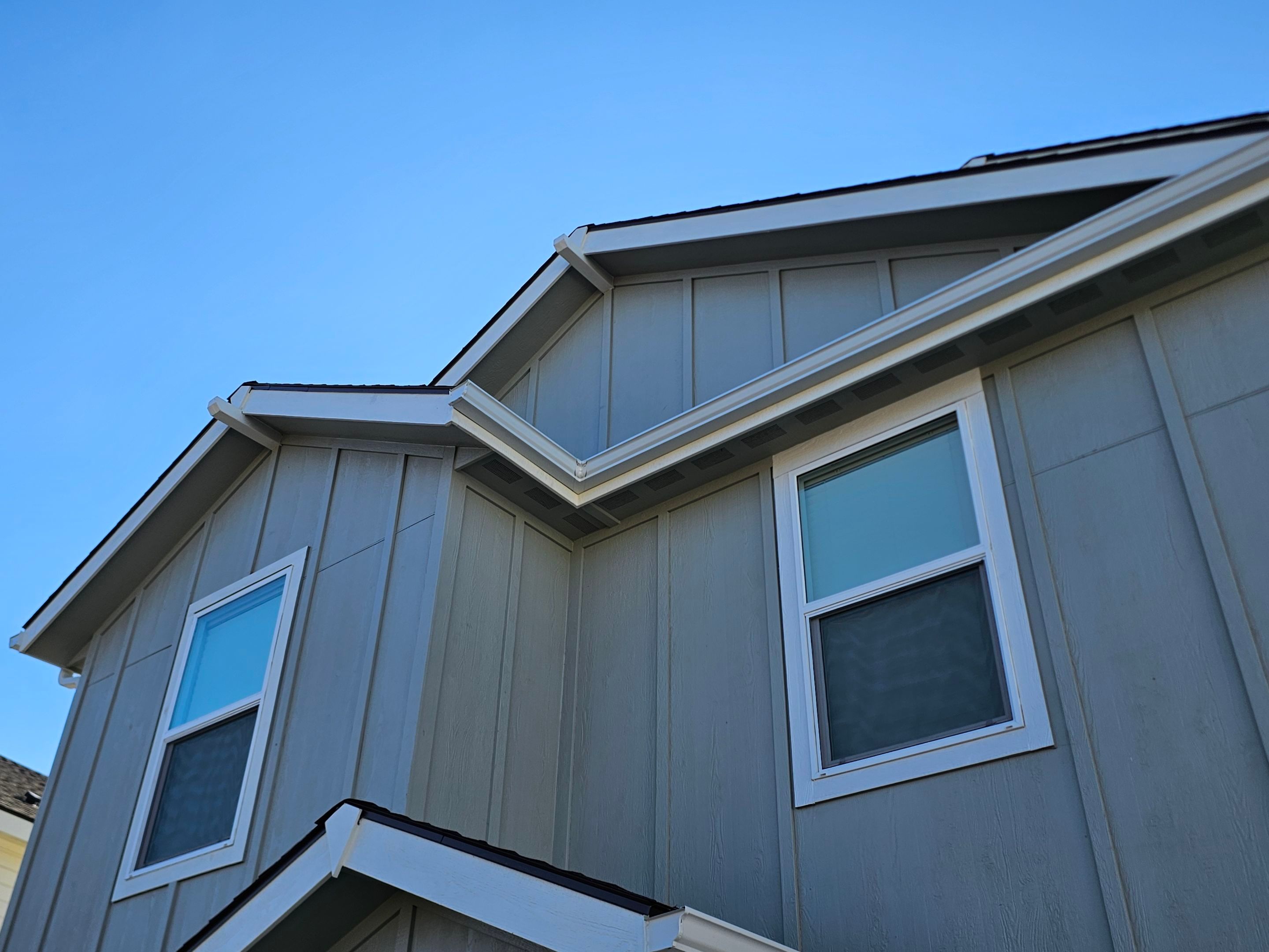 Seamless Gutter Installation