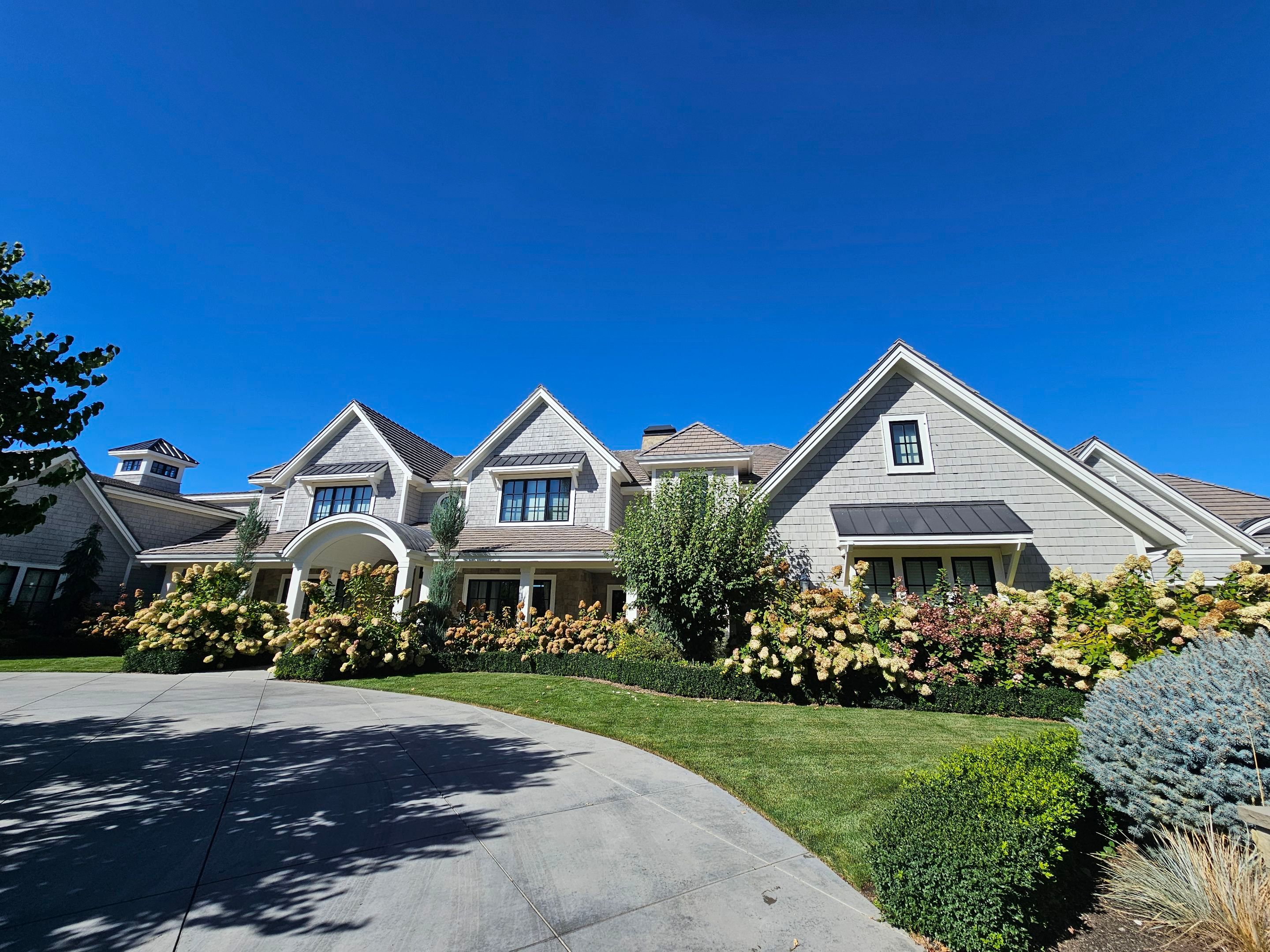 Seamless Gutter Installation